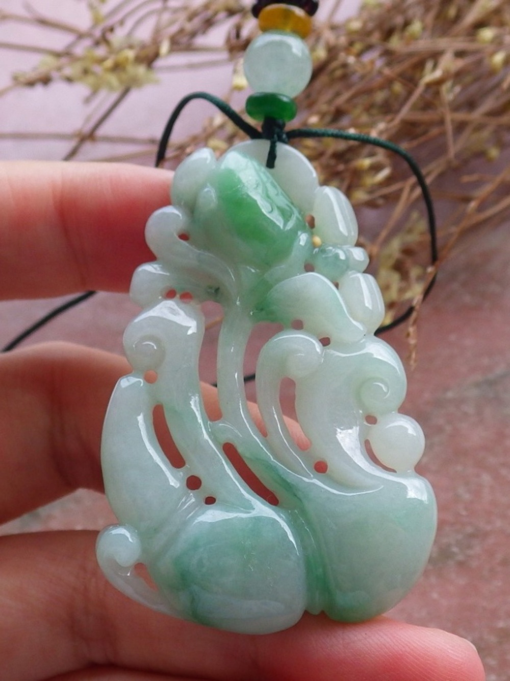 Certified Natural Burma A Jade jadeite Bee Lotus Lucky Amulet Pendant Necklace